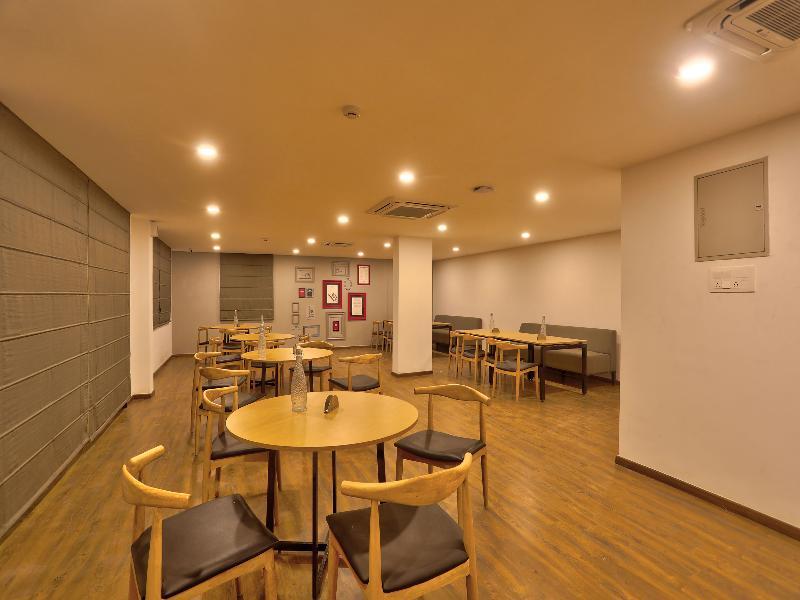 Oyo Townhouse 87 Spartan Nagar Ченнаи Экстерьер фото